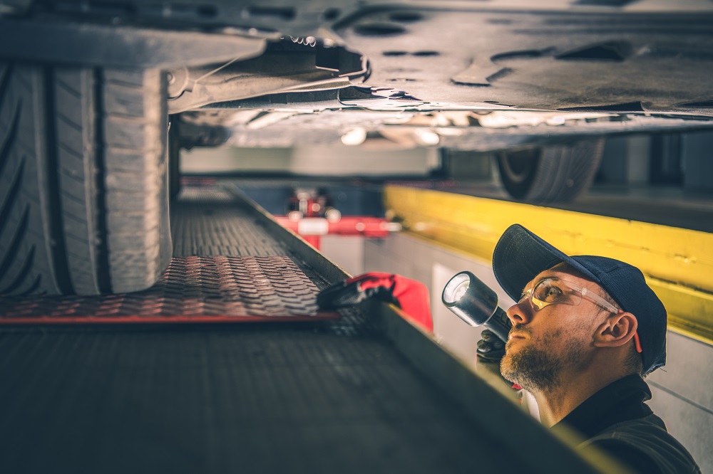 Como funciona a suspensão do carro?